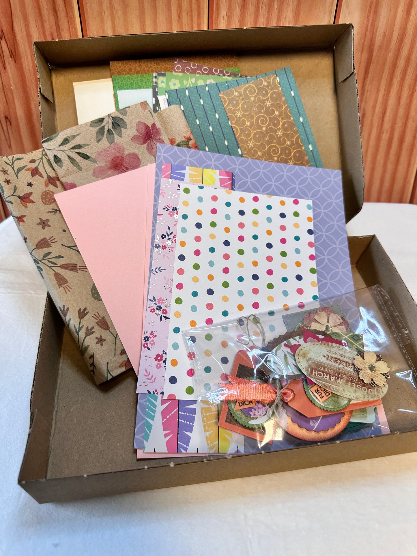 Kreativbox - Scrapbooking, Karten